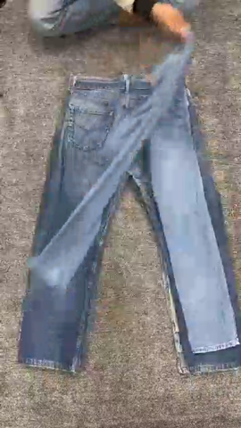 Men Levis jeans