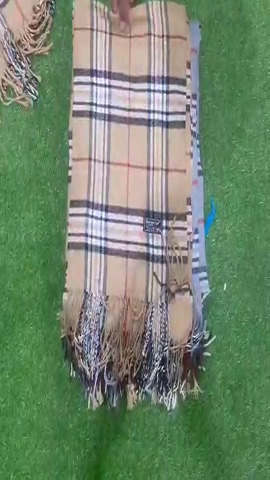 Burberry scarve
