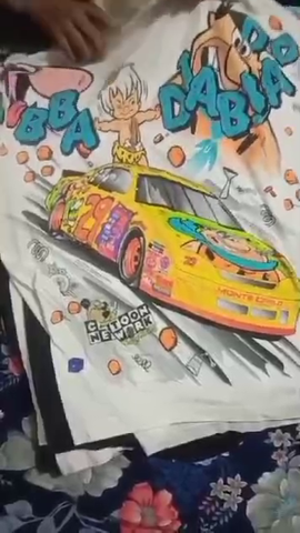 Big graphic print vintage tshirts size Large and u..