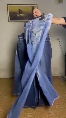 Y2K embroidered jeans