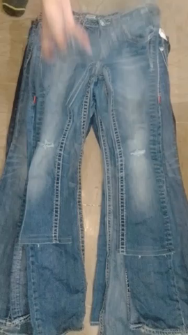 Miss Me, Rock Revival et jeans évasés True Religio..