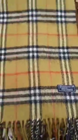 Burberry - Scarve - 100% legit