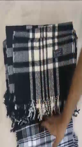Burberry - Scarve - 100% legit