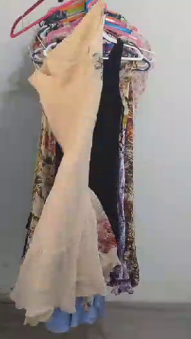 corsets et tops y2k et jeans et rose et noir et co..