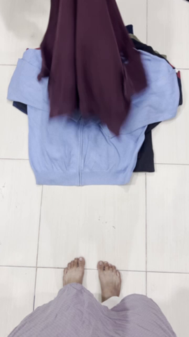 Branded jumpers and knitted sweaters