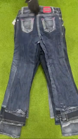 Still looking for 100-300 Miss Me Bootcut or Y2K e..