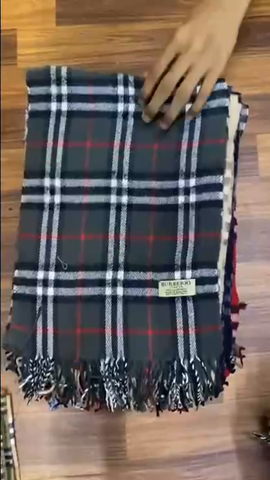 Burberry Scarve