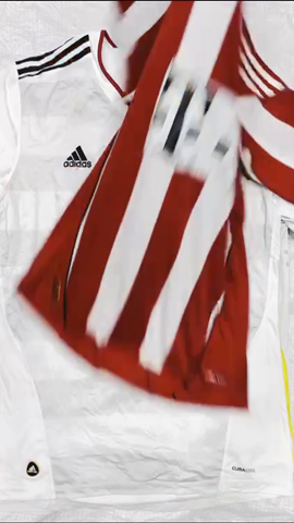 Unmarkiertes Polohemd