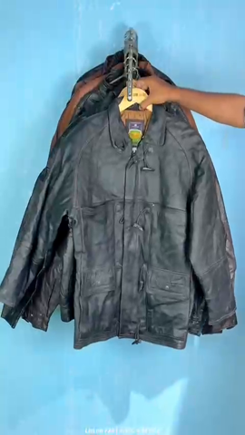 Unbepellte Lederjacke