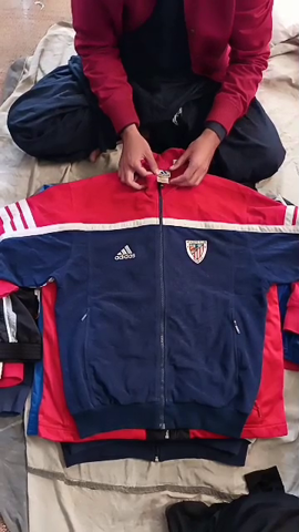 Unmarkierte Trackjacke