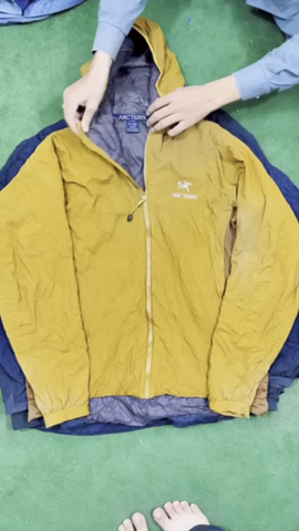 Arcteryx Windbreaker