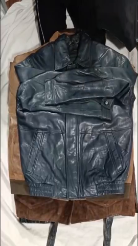 Jaqueta de Couro Sem Marca